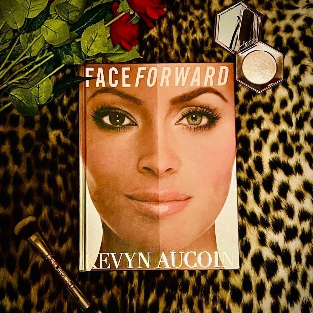 ♥️ Face Forward Kevyn Aucoin 2000 Hardcover in First Edition Book, vintage